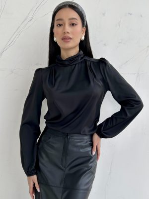 Шовкова блуза зі стойкою чорна 21312